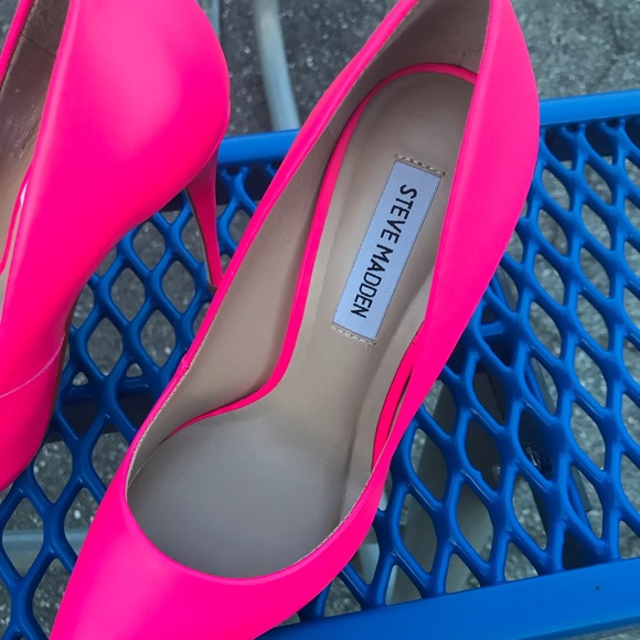 Last Pair 🚨 size 8.5 Steve Madden Pink Heels - Picture 5 of 7